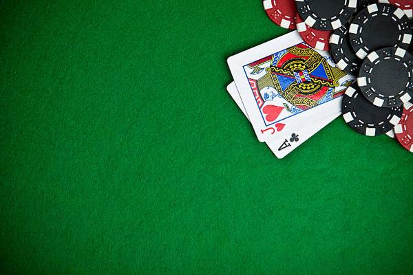 A Closer Look at Pending Withdrawals: Online Casino UAE